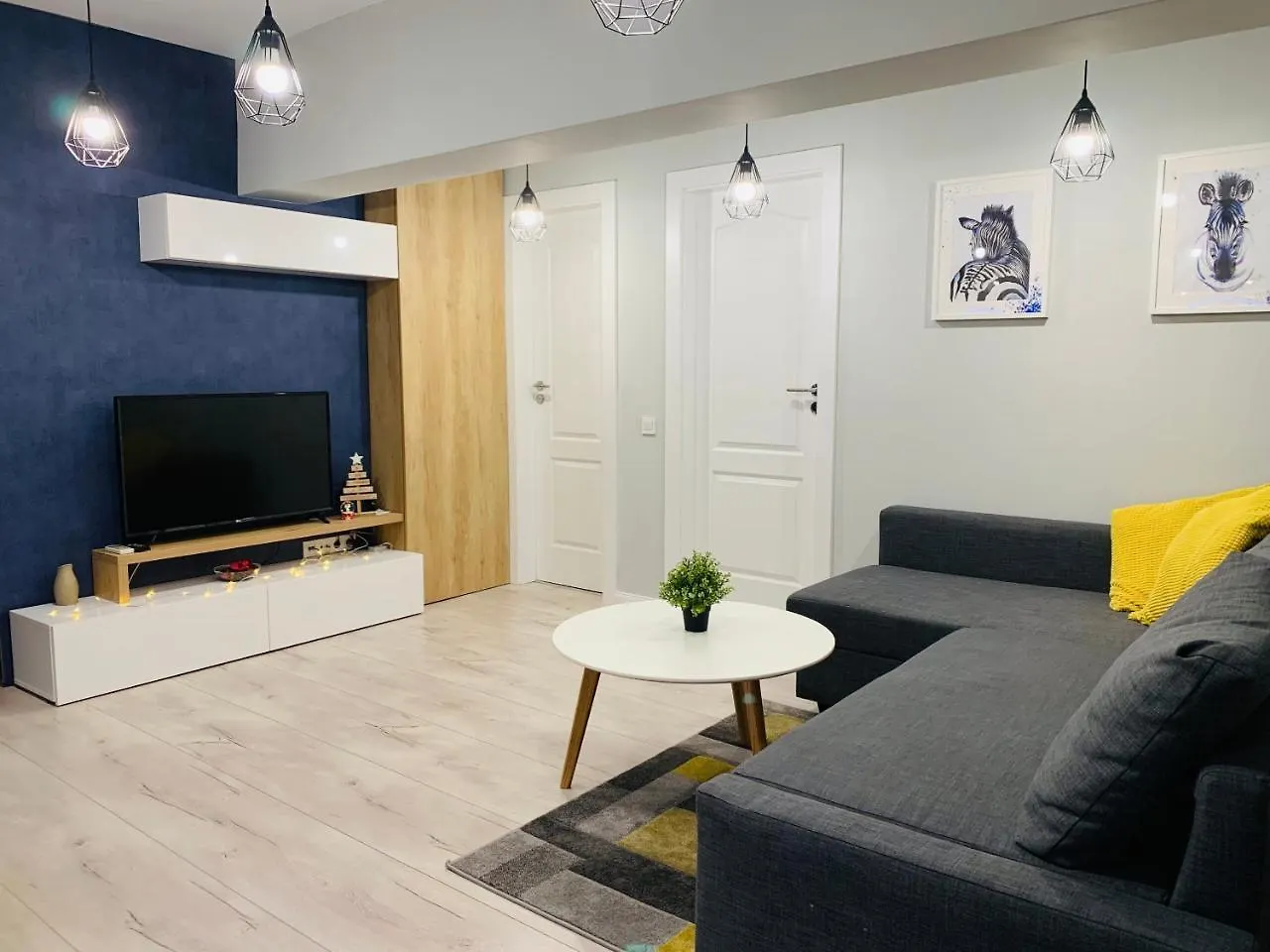 Zebra'S House Apartment Bucharest Romania